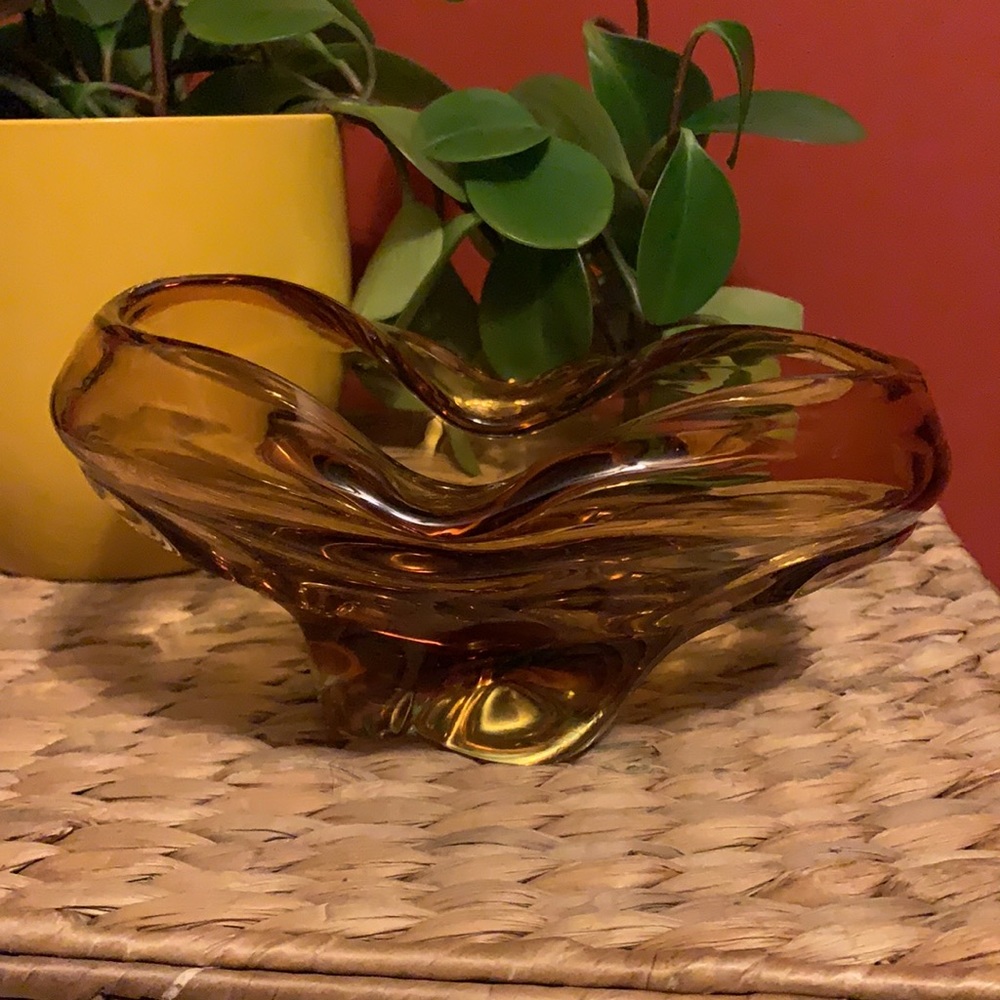 Vintage amber colored slump art glass dish / ashtray - Picture 2 of 6